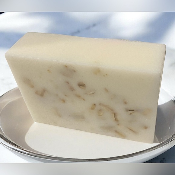 Lavender Oatmeal soap handmade 3x2in 6oz oatmeal based soap - Picture 1 of 3